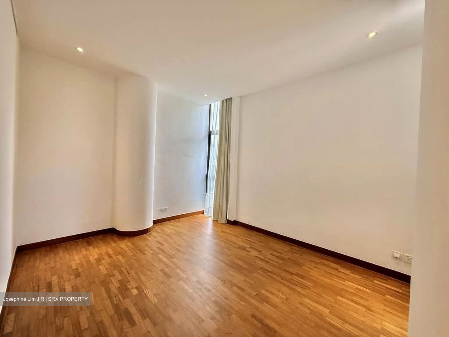 The Colonnade (D10), Condominium #553309111